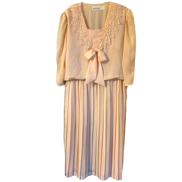 Vintage 80’s Dress Peach Accordion Pleated Pussybow Lace Collar Padded Shoulders - Picture 5 of 16